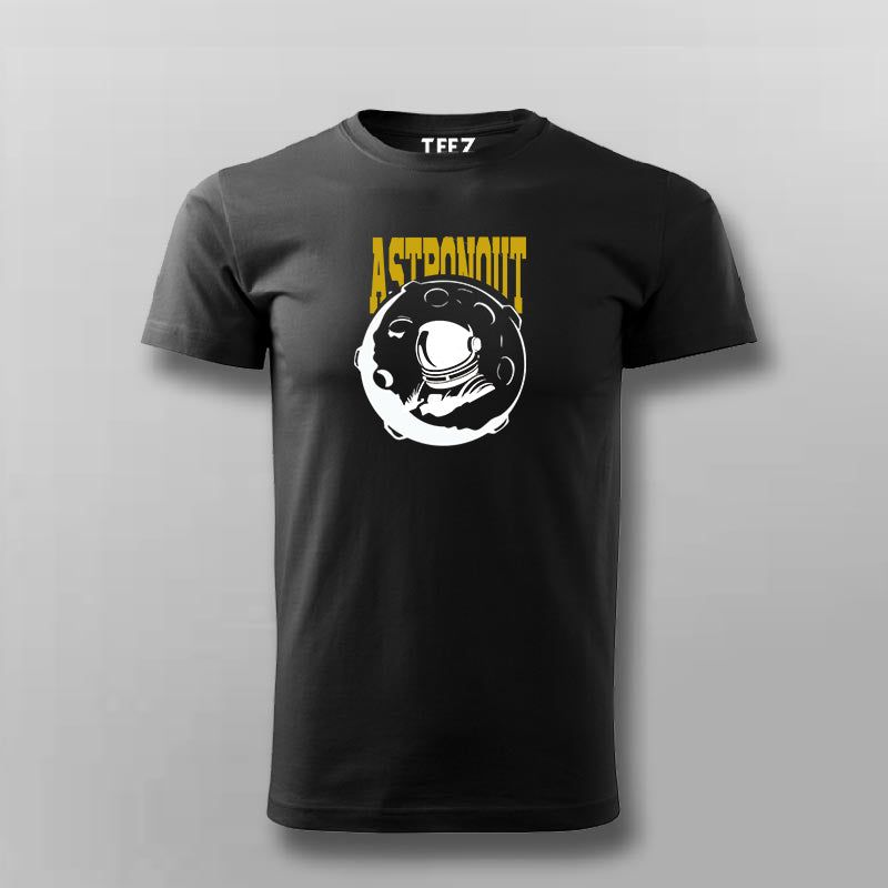 Astronaut T-Shirt for men - Explore Space in Style